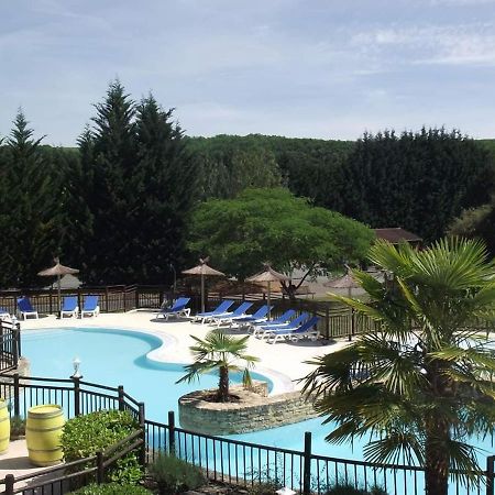 Готель Domaine De Guillalmes Fumel Екстер'єр фото